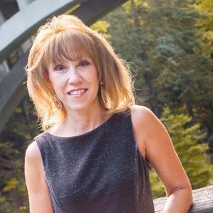 Meet your Posher, Debbie